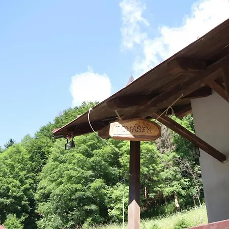 Holiday home Tomasek V Blizkosti Arealu Dolni Dvur